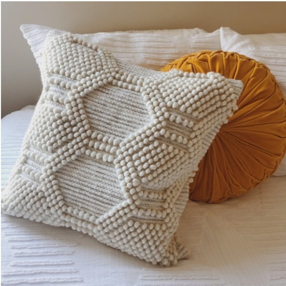 *Pottery Barn Carine Hand Loomed Pillow Cover NO INSERT
